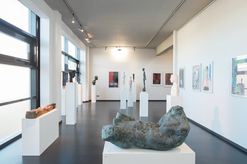 Installation der Ausstellung »Wilfried Schröder – FIGUR«