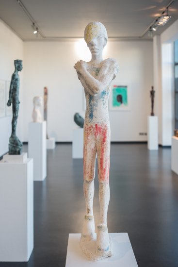 Installation der Ausstellung »Wilfried Schröder – FIGUR«