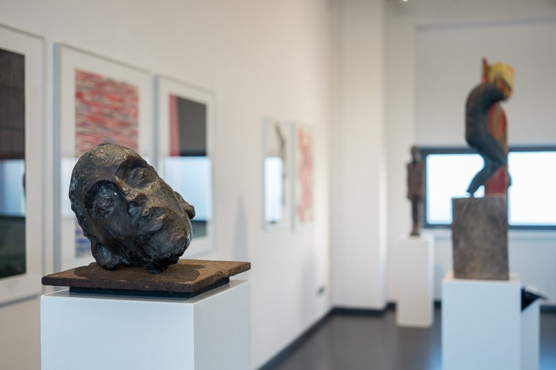 Installation der Ausstellung »Wilfried Schröder – FIGUR«
